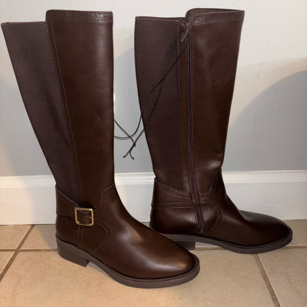 NWT St. Johns Bay Toysen Chocolate Knee High Boots Buckle Memory Foam - Picture 2 of 12